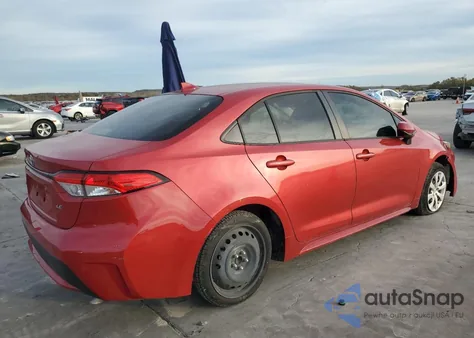 2021 Toyota Corolla Le z USA, uszkodzony, nr VIN JTDEPMAEXMJ148434